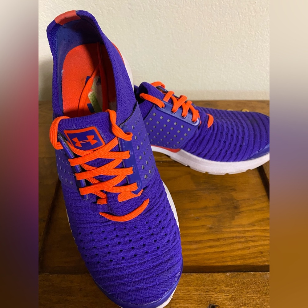 Under Armour Girls 6Y Runplay Mesh Purple and Orange Running Sneakers